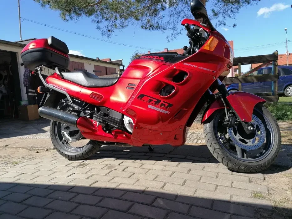 Honda CBR 1000 F